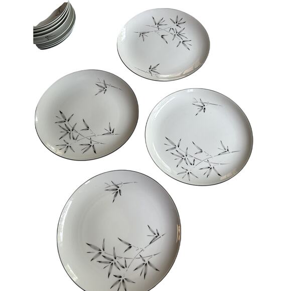 Vintage Fukagawa Arita China Pattern 602 - 4 Dinner Plates Hand Painted Silver - Picture 2 of 7